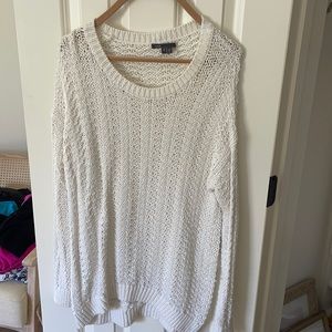 Cream Vince sweater in good condition
